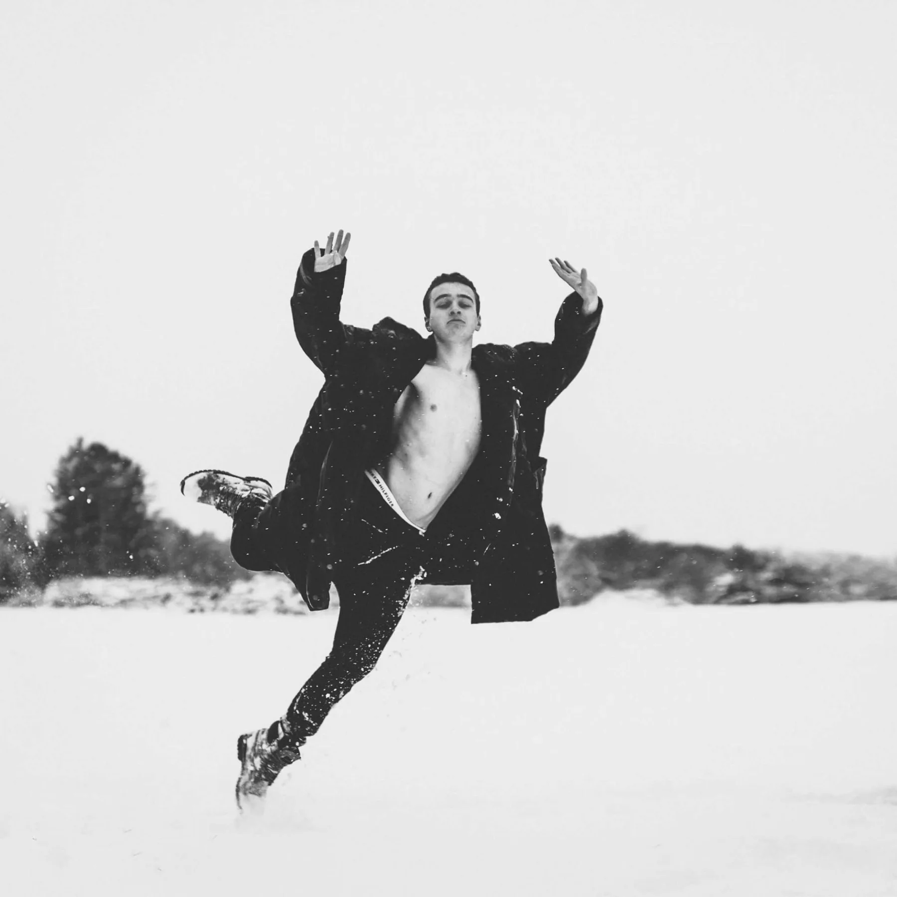 Grace & Max - Winter Love Story, photograph 8 by Ivan Djikaev